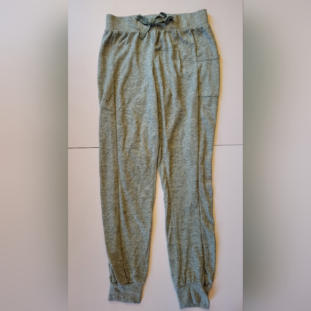 Small light green joggers